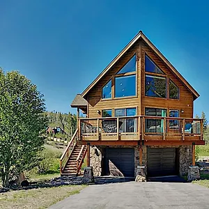  Holiday home Eagle Escape