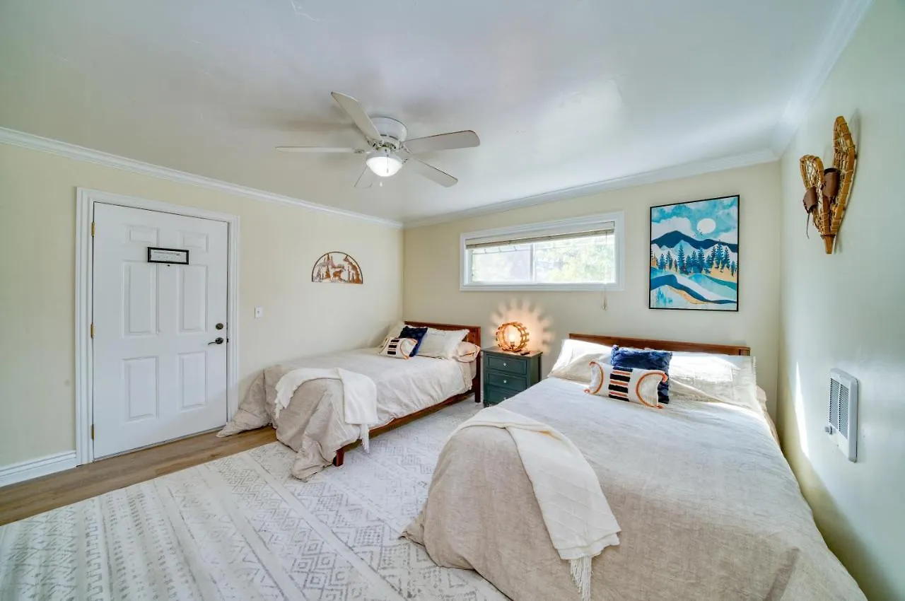 Mml Unit 11 - Mountain Lodge 2Br: Walk To Gondola, Lake & More! South Lake Tahoe