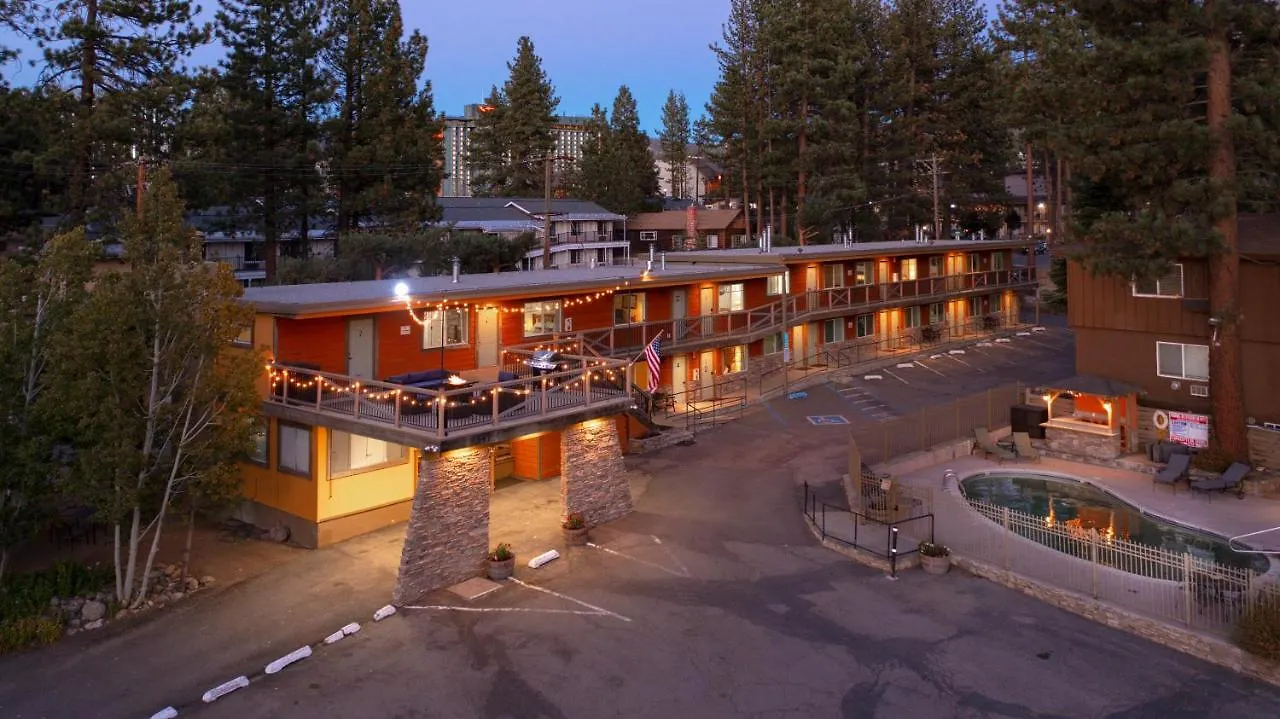 Mml Unit 11 - Mountain Lodge 2Br: Walk To Gondola, Lake & More! South Lake Tahoe Apartment